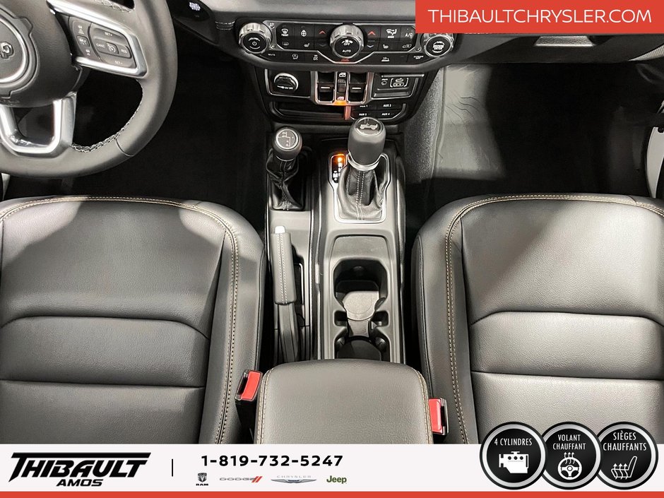 Jeep WRANGLER 4-Door SAHARA 2025