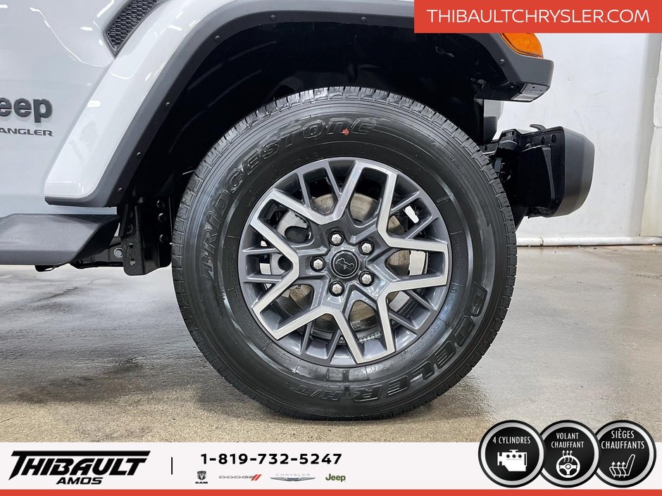 Jeep WRANGLER 4-Door SAHARA 2025