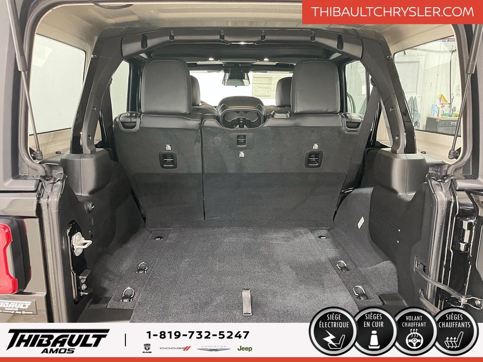 Jeep WRANGLER 4-Door SAHARA 2025