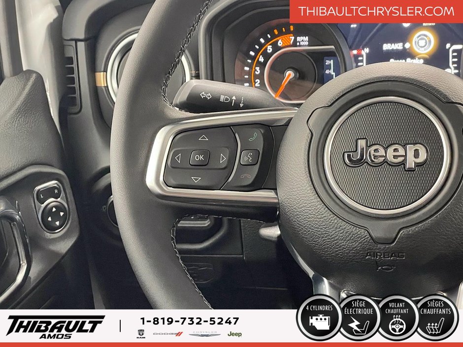 2025 Jeep WRANGLER 4-Door SAHARA