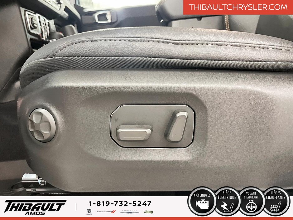 2025 Jeep WRANGLER 4-Door SAHARA