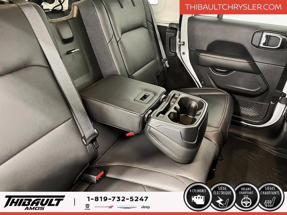 2025 Jeep WRANGLER 4-Door SAHARA