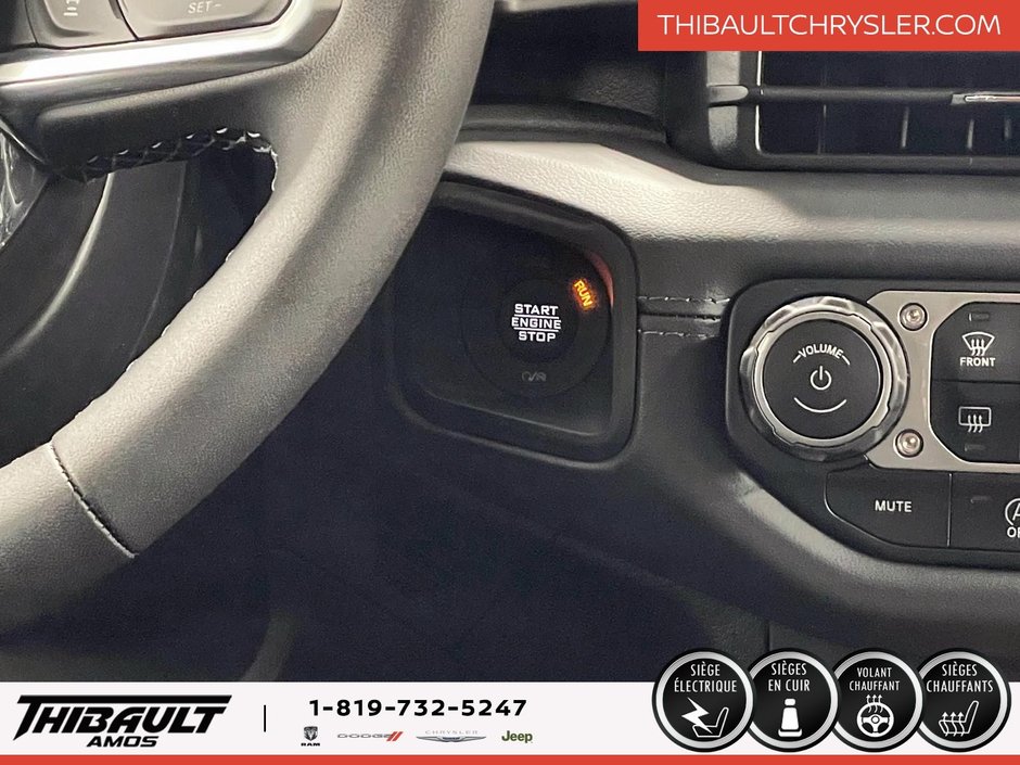 2025 Jeep Wrangler 4-Door SAHARA