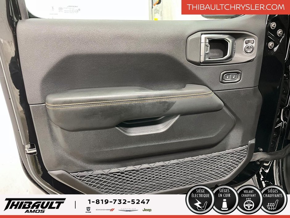 2025 Jeep Wrangler 4-Door SAHARA
