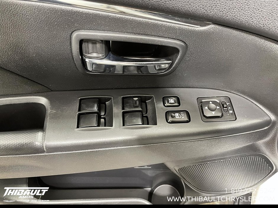 2017 Mitsubishi RVR