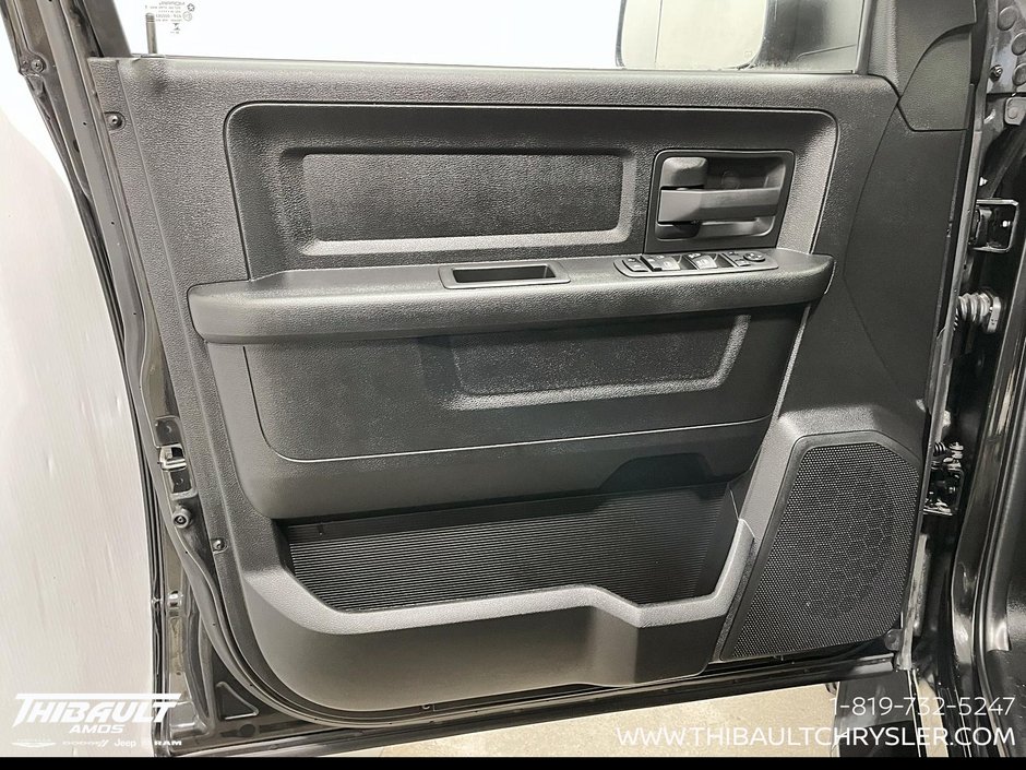 Ram 1500 Classic Express 2023