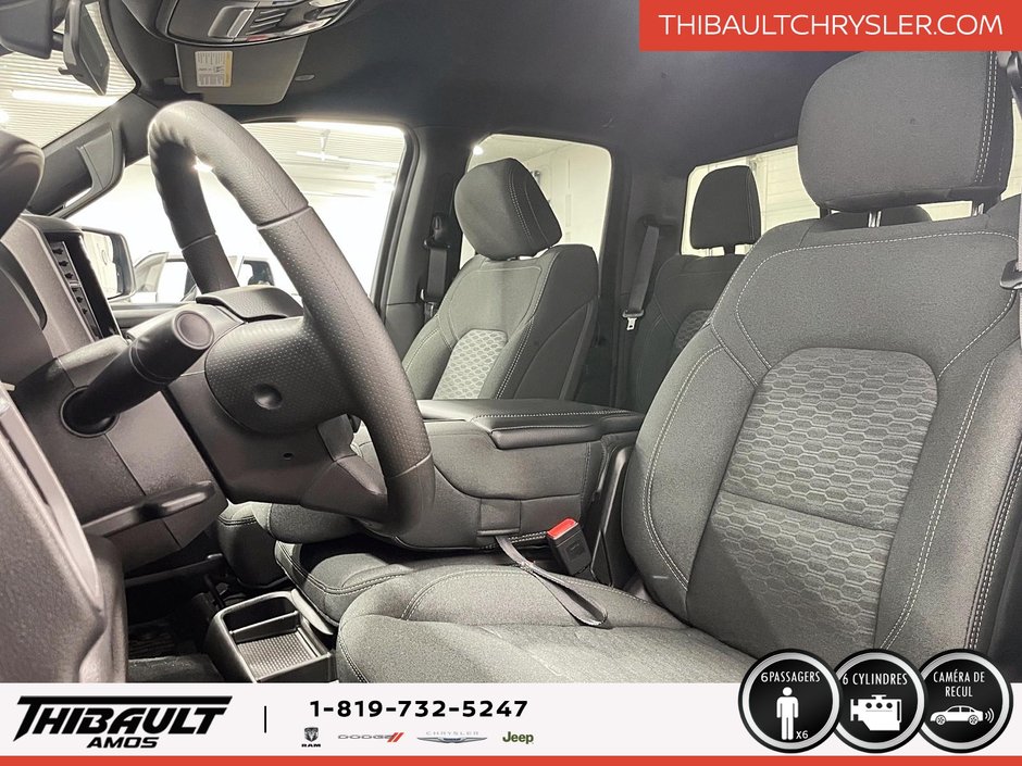 Ram 1500 TRADESMAN 2025