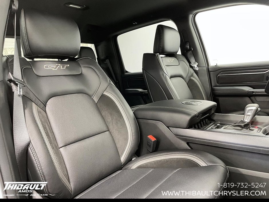 2026 Ram 1500 SPORT