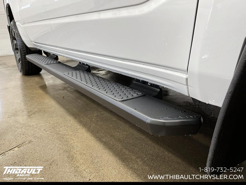 2026 Ram 1500 SPORT