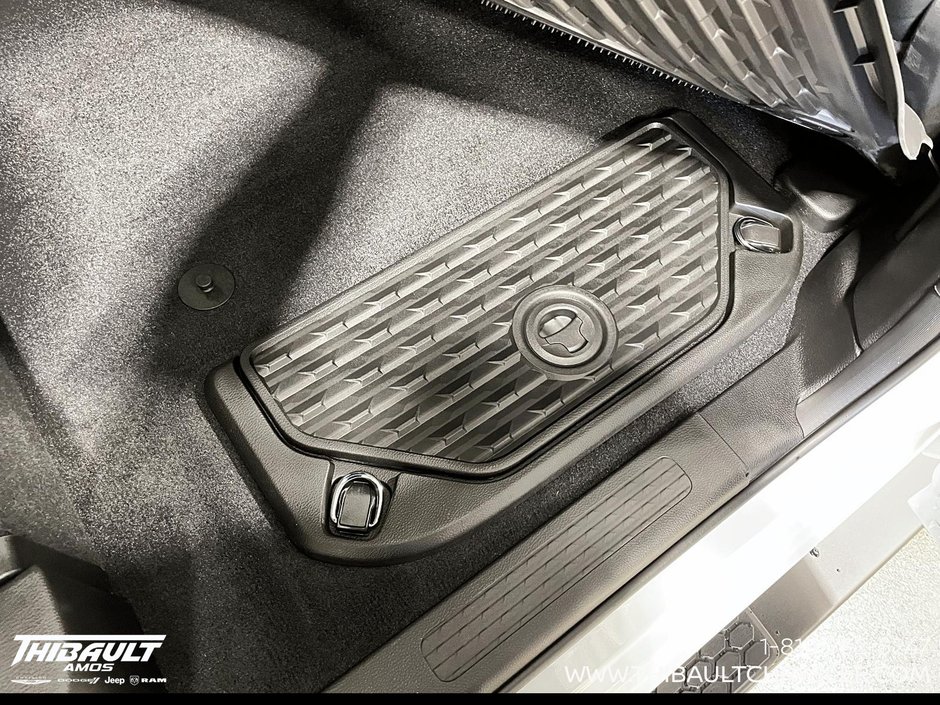 2026 Ram 1500 SPORT