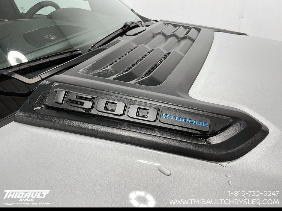 2026 Ram 1500 SPORT