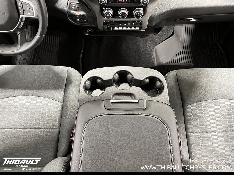 2026 Ram 2500 BLACK EXPRESS