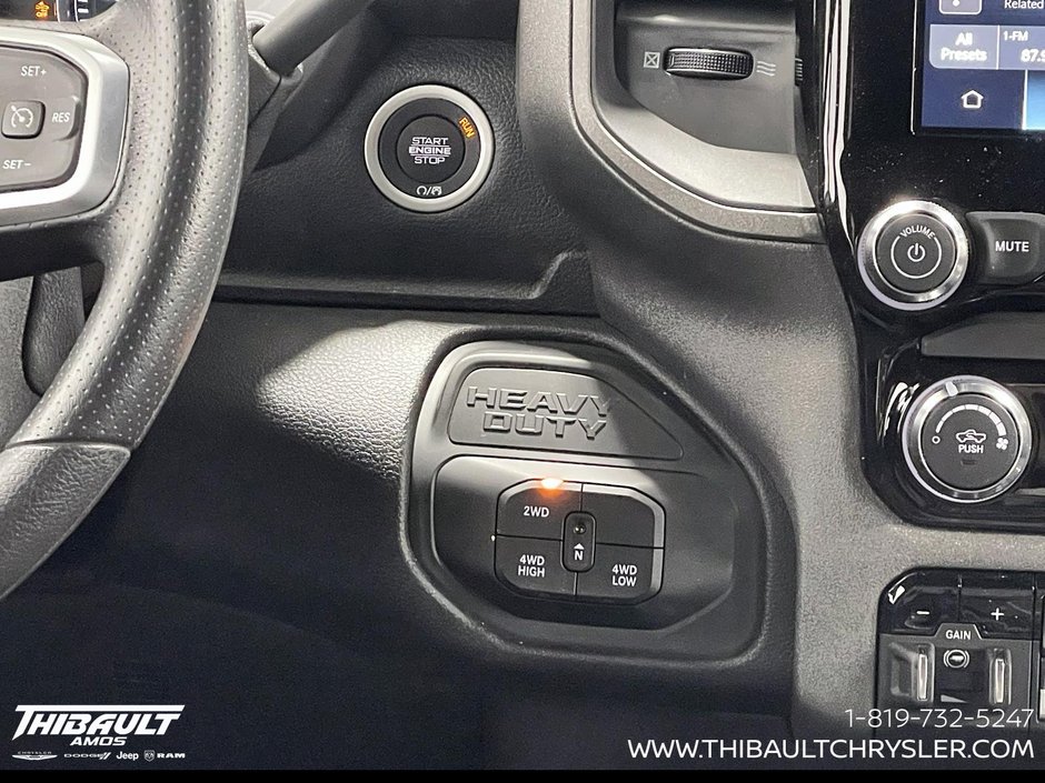 2026 Ram 2500 BLACK EXPRESS