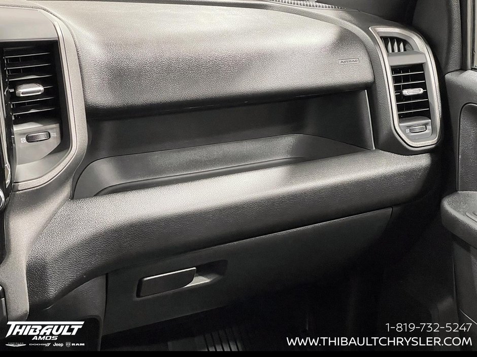 2026 Ram 2500 BLACK EXPRESS