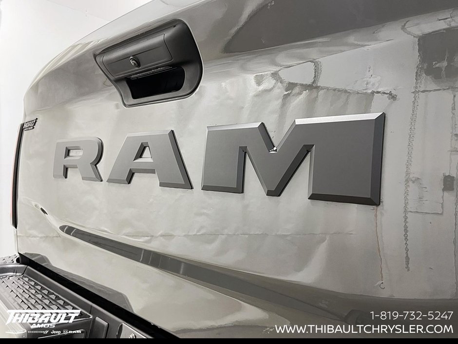 2026 Ram 2500 BLACK EXPRESS