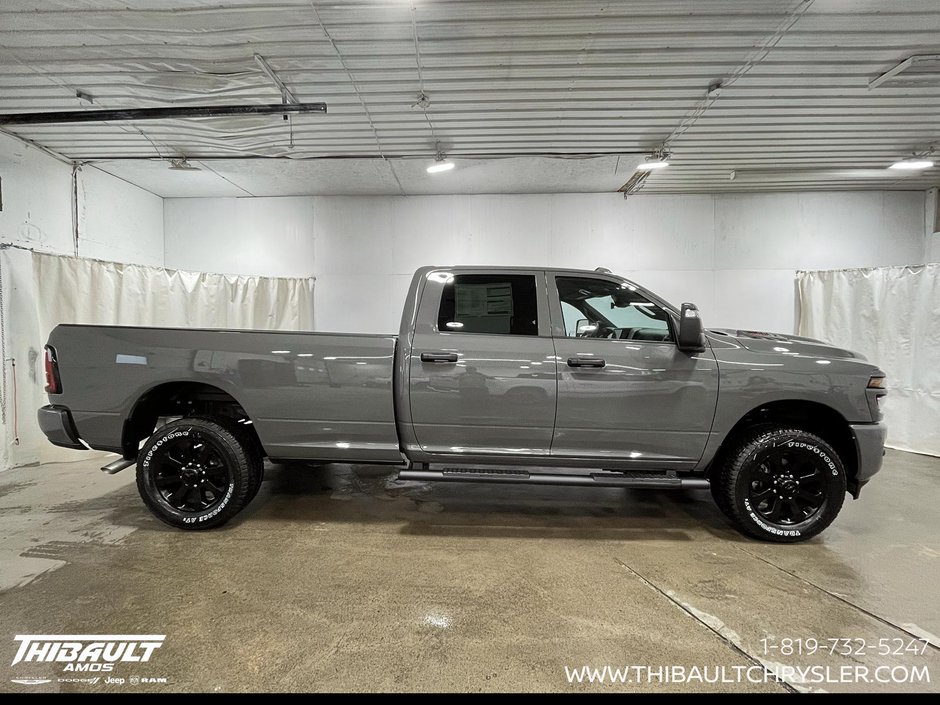 2026 Ram 2500 BLACK EXPRESS
