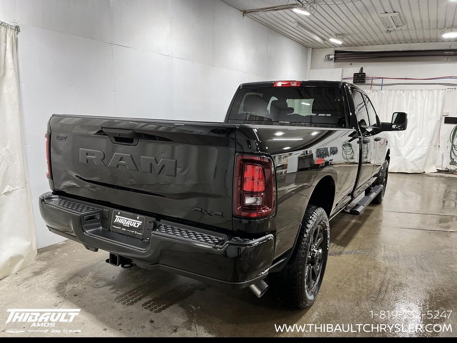2026 Ram 2500 BLACK EXPRESS