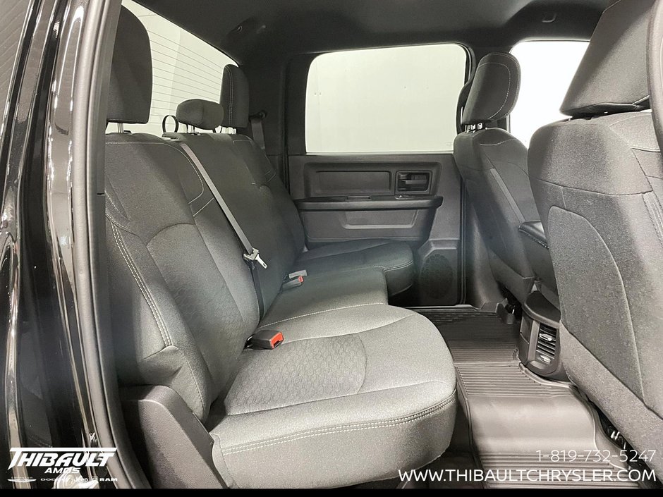2026 Ram 2500 BLACK EXPRESS