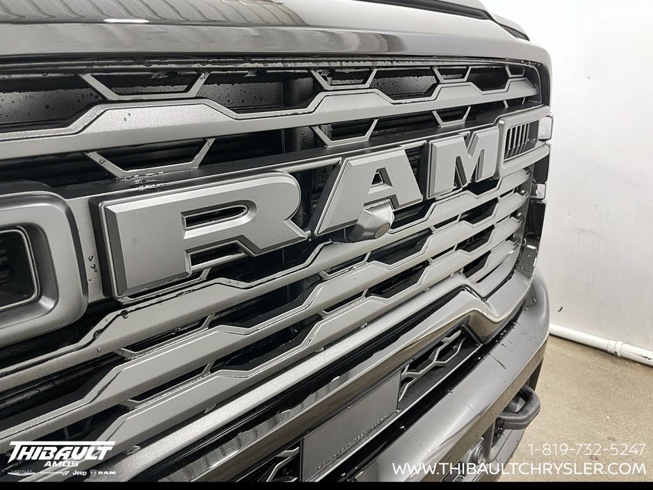 2026 Ram 2500 BLACK EXPRESS