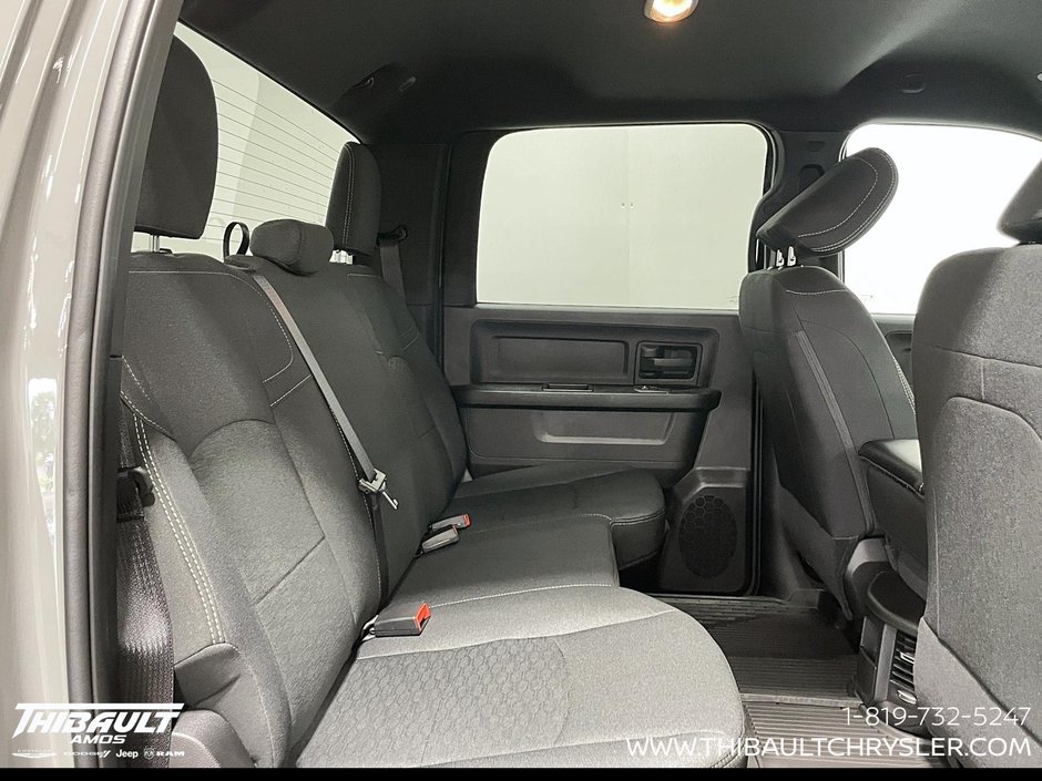 2026 Ram 2500 BLACK EXPRESS