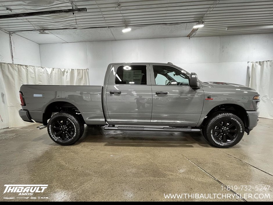 2026 Ram 2500 BLACK EXPRESS