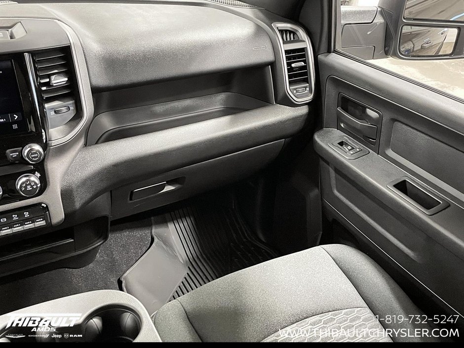 2026 Ram 2500 BLACK EXPRESS