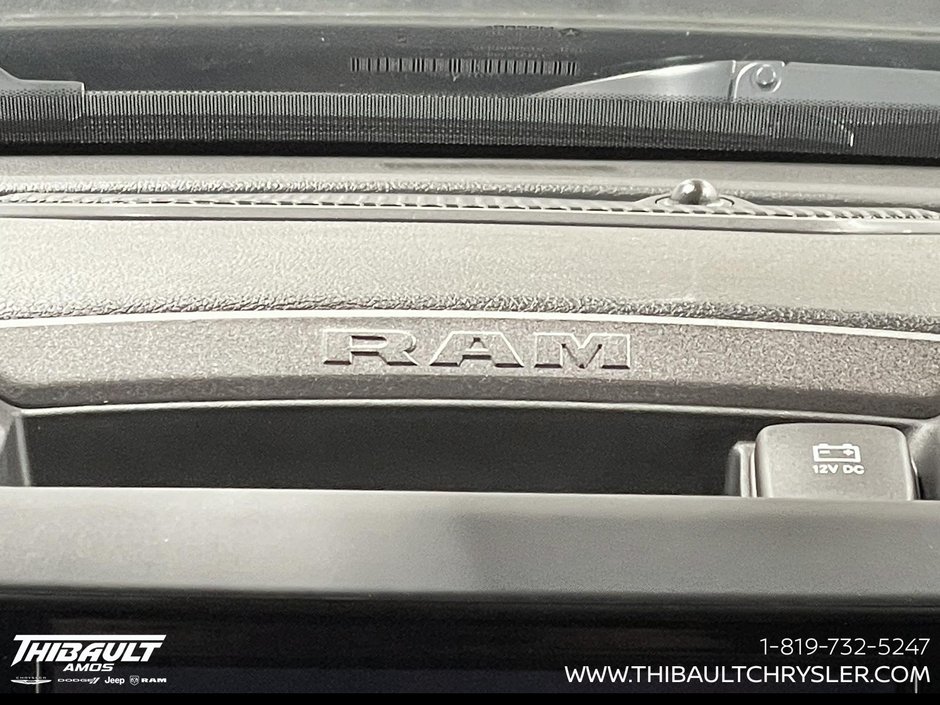 2026 Ram 2500 BLACK EXPRESS