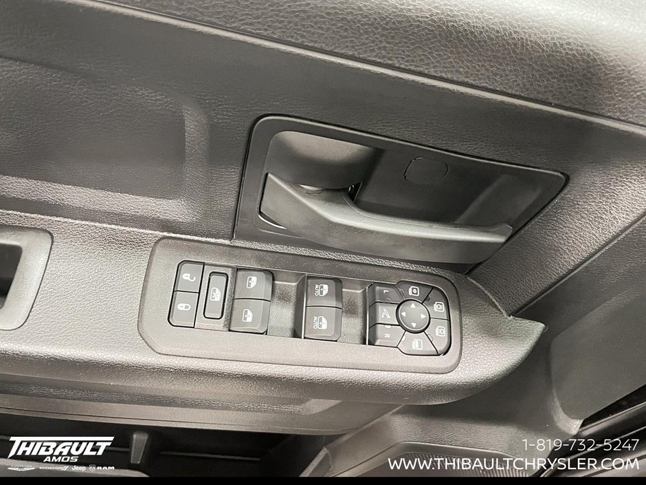 2026 Ram 2500 BLACK EXPRESS