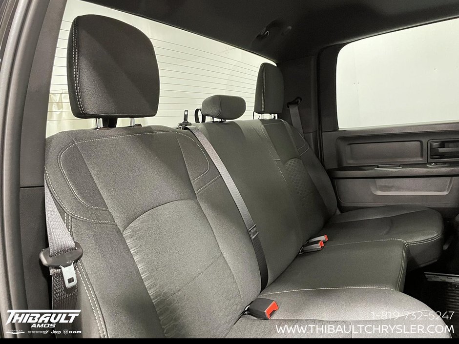 2026 Ram 2500 BLACK EXPRESS