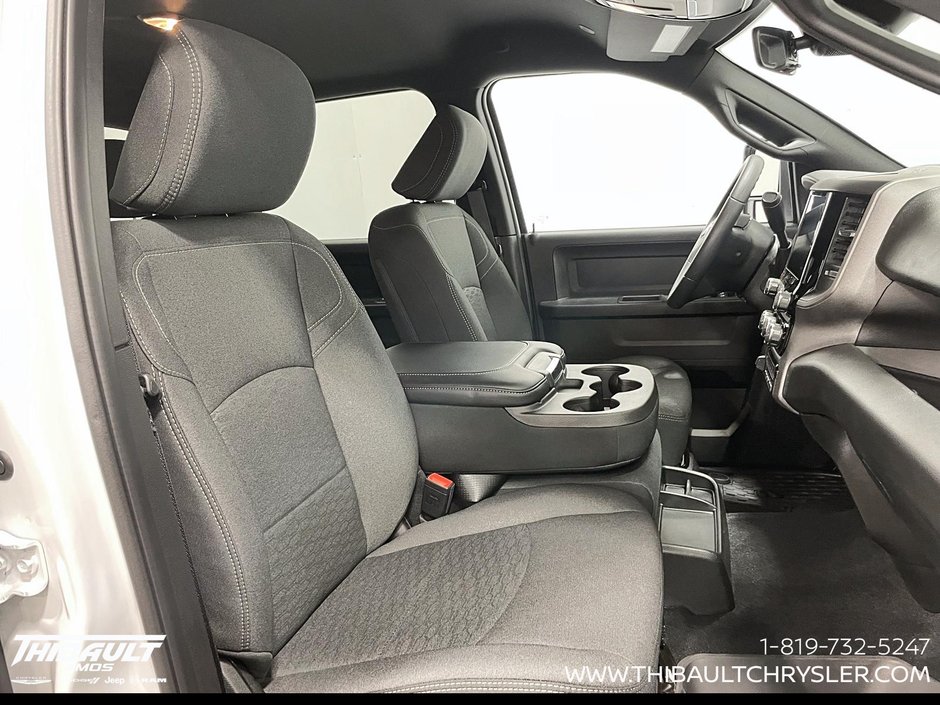 2026 Ram 2500 BLACK EXPRESS