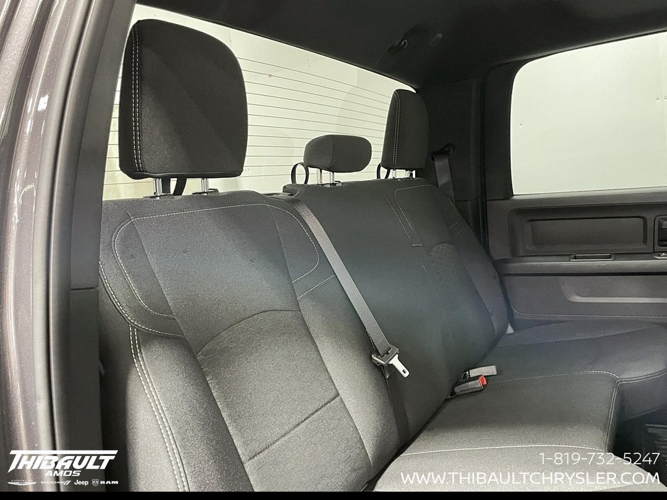 2026 Ram 2500 BLACK EXPRESS