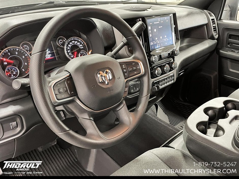 2026 Ram 2500 BLACK EXPRESS