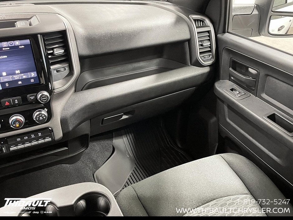 2026 Ram 2500 BLACK EXPRESS