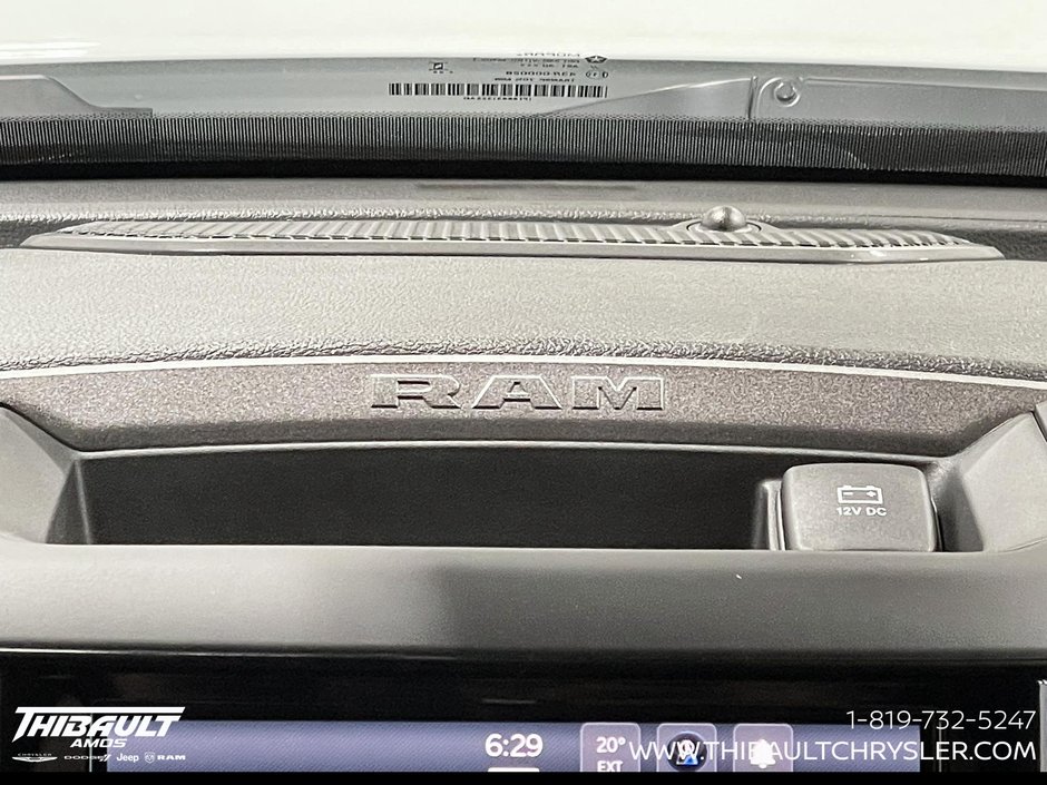 2026 Ram 2500 BLACK EXPRESS