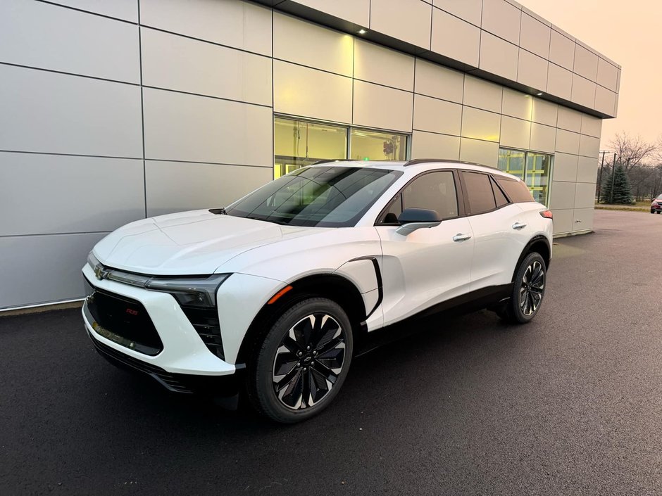 Blazer EV 3RS AWD 2025 à Tracadie-Sheila, Nouveau-Brunswick - w940px