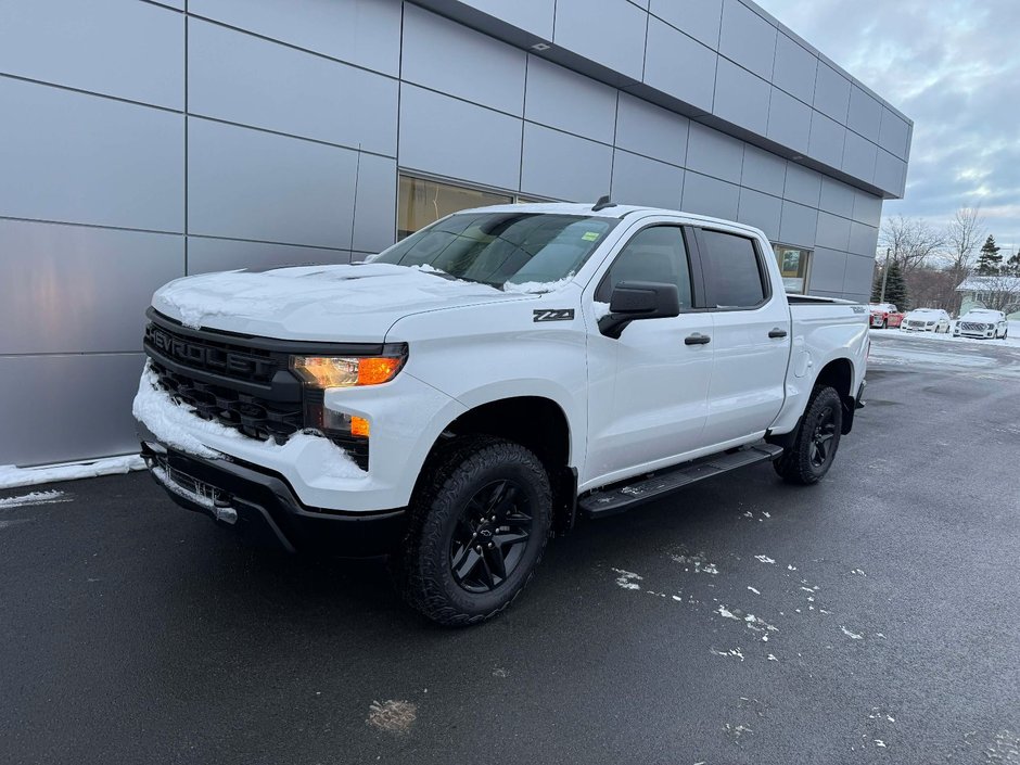 Chevrolet Silverado 1500 Custom Trail Boss 2026 à Tracadie-Sheila, Nouveau-Brunswick - w940px