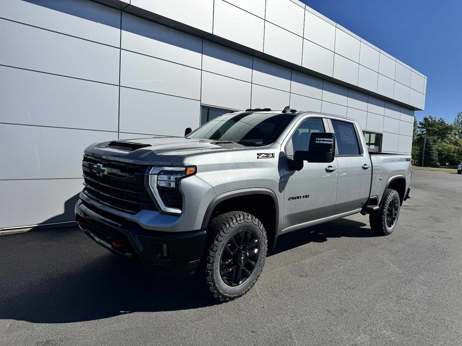 Chevrolet Silverado 2500 4WD LT CREW 2025 à Tracadie-Sheila, Nouveau-Brunswick - w940px