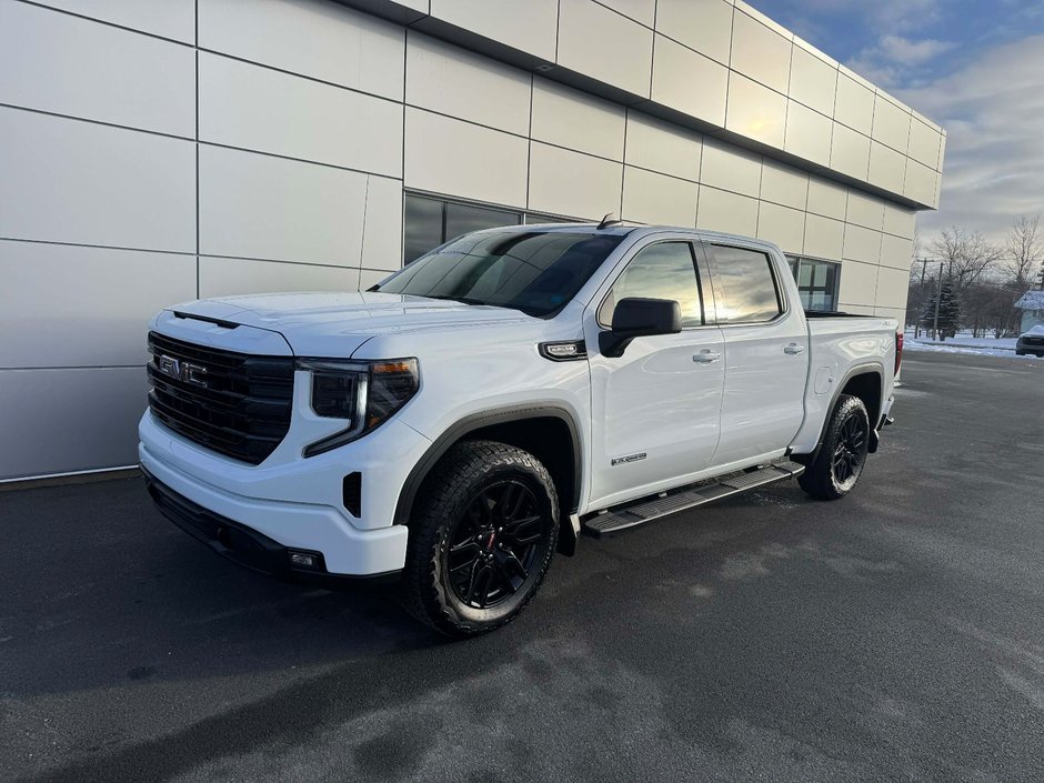 2026 GMC Sierra 1500 ELEVATION in Tracadie-Sheila, New Brunswick - w940px