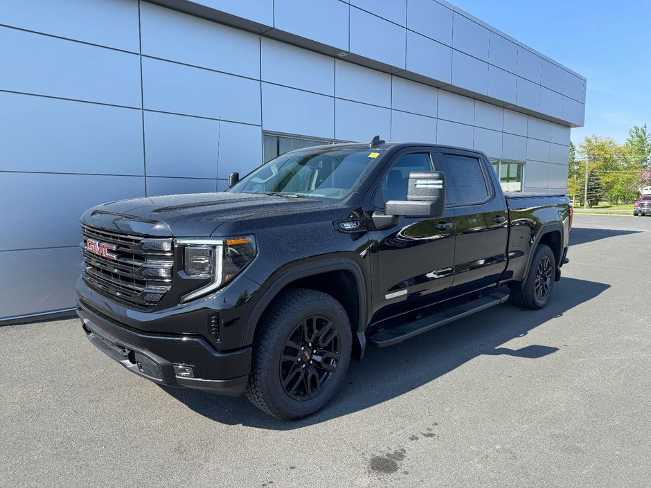 2026 GMC Sierra 1500 ELEVATION in Tracadie-Sheila, New Brunswick - w940px