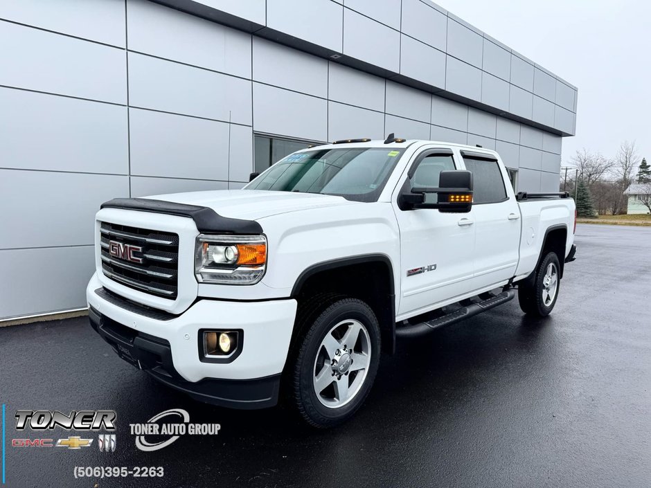 2018  Sierra 2500HD SLT in Tracadie-Sheila, New Brunswick - w940px