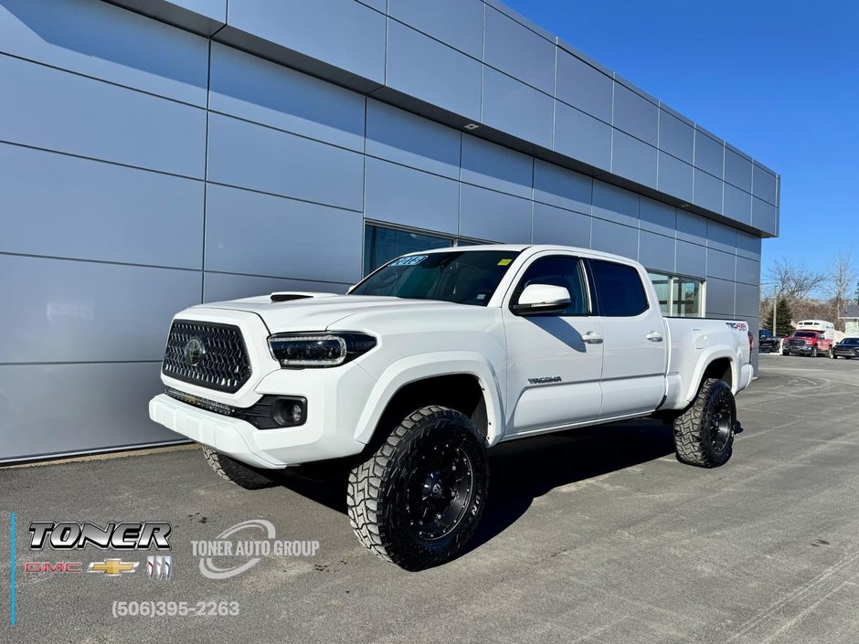 Toyota Tacoma SR5 2018 à Tracadie-Sheila, Nouveau-Brunswick - w940px