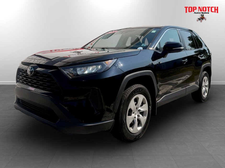 Toyota RAV4 LE, keyless entry, Cruise control, Bluetooth 2023 à Kentville, Nouvelle-Écosse