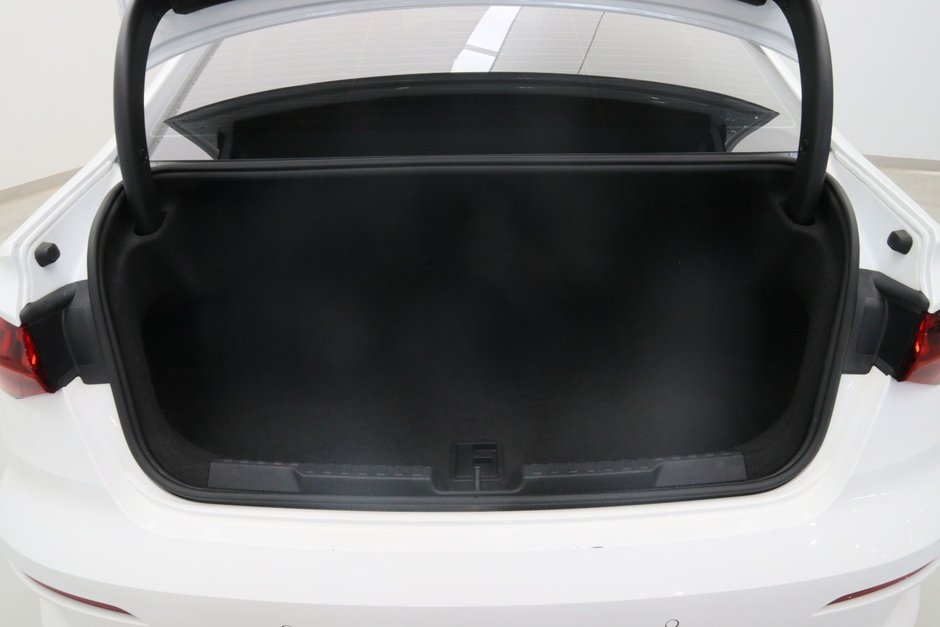 Audi A3 Sedan Komfort 2024-18