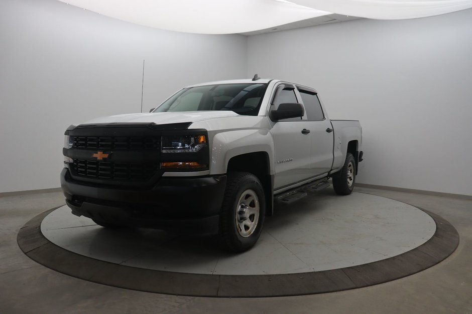 Chevrolet Silverado 1500  2017 à Jonquière, Québec - w940px