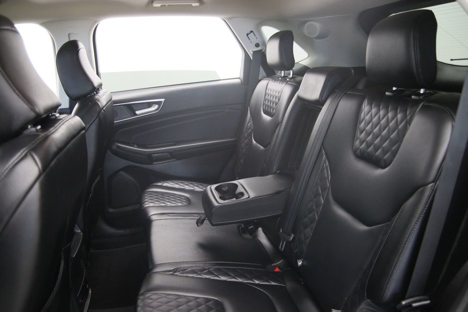 Ford Edge Titanium 2023-7