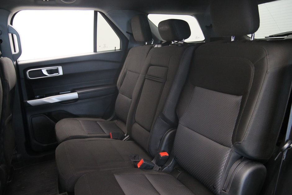 Ford Explorer XLT 2023-7