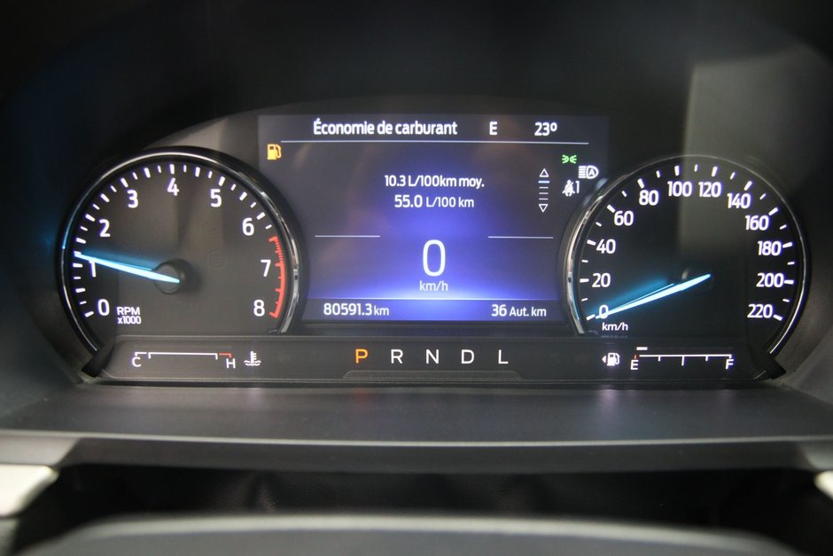 Ford Explorer XLT 2023-13