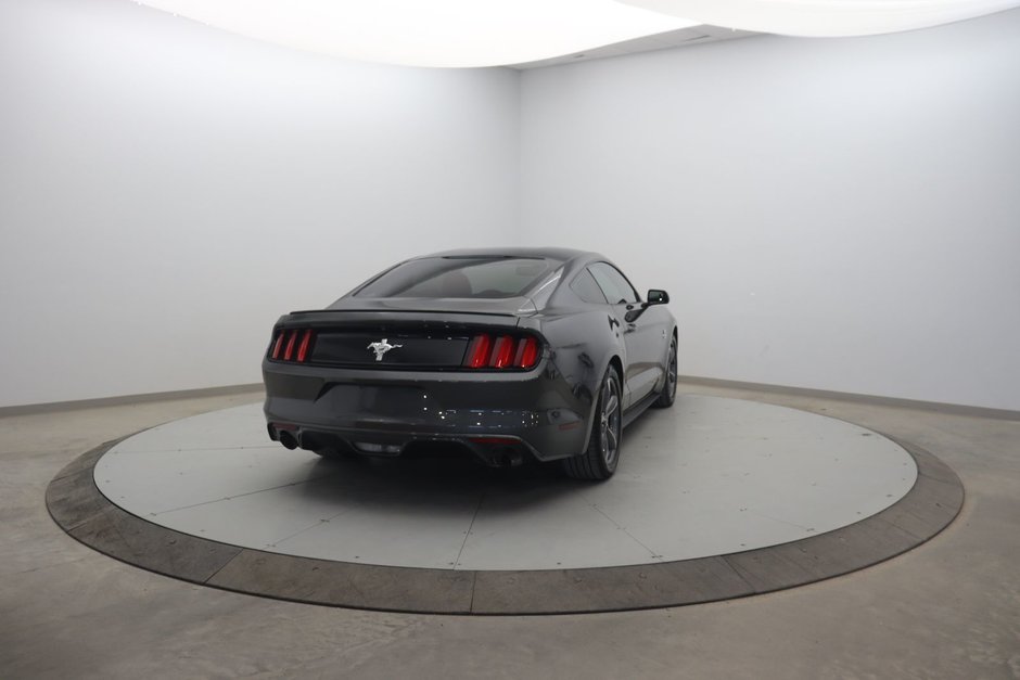 Ford Mustang V6 2017-3