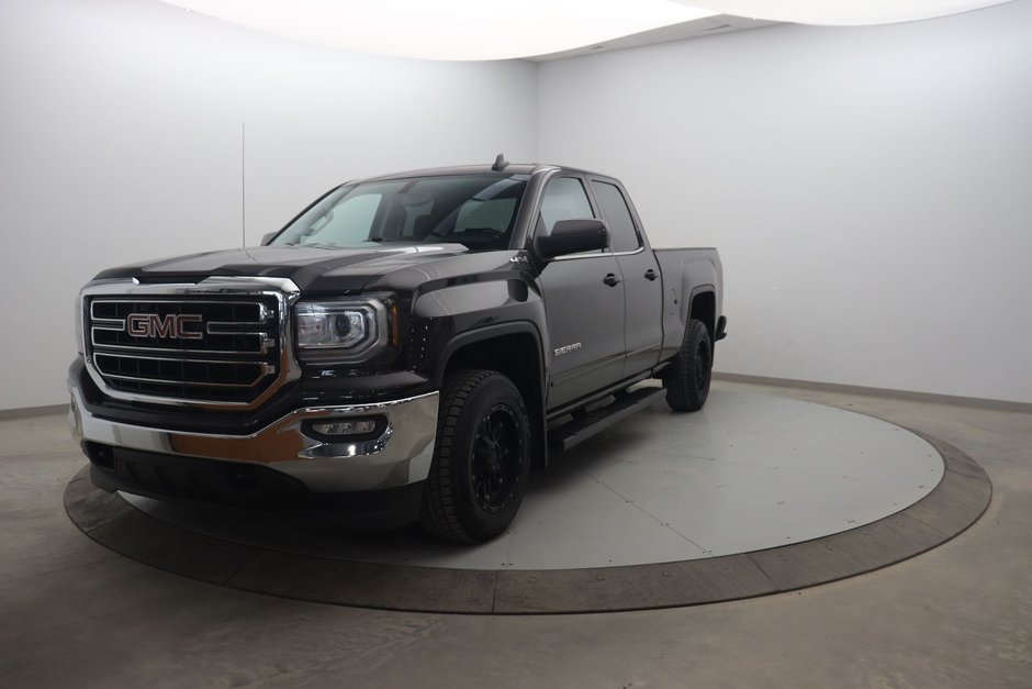 2016 GMC Sierra 1500 in Baie-Comeau, Quebec - w940px