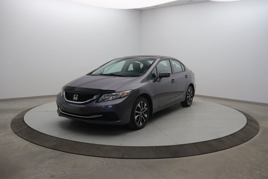 Honda Civic Sedan  2015 à Sept-Îles, Québec - w940px